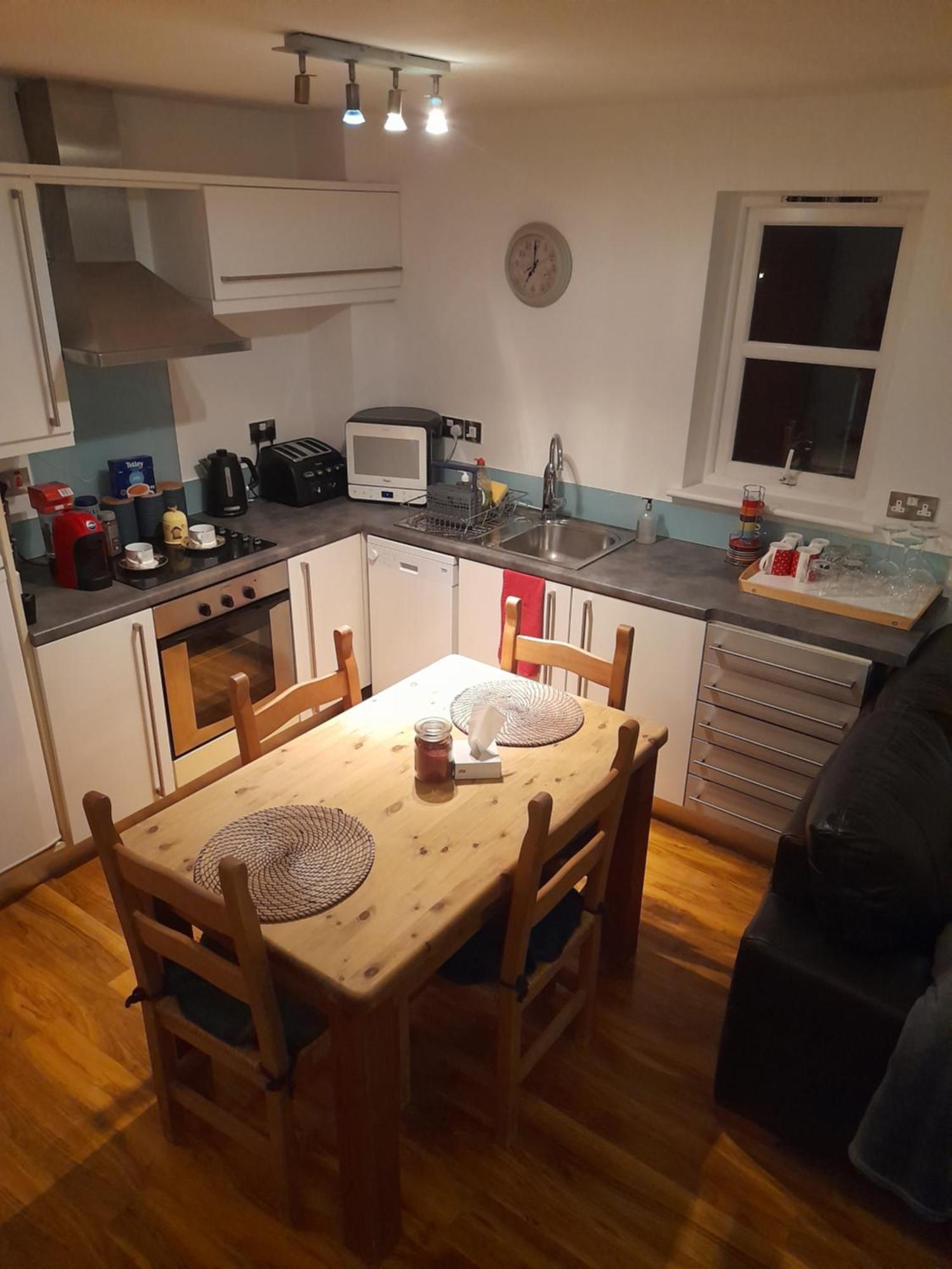 Glastonbury Town Center-Entire Apartment 외부 사진