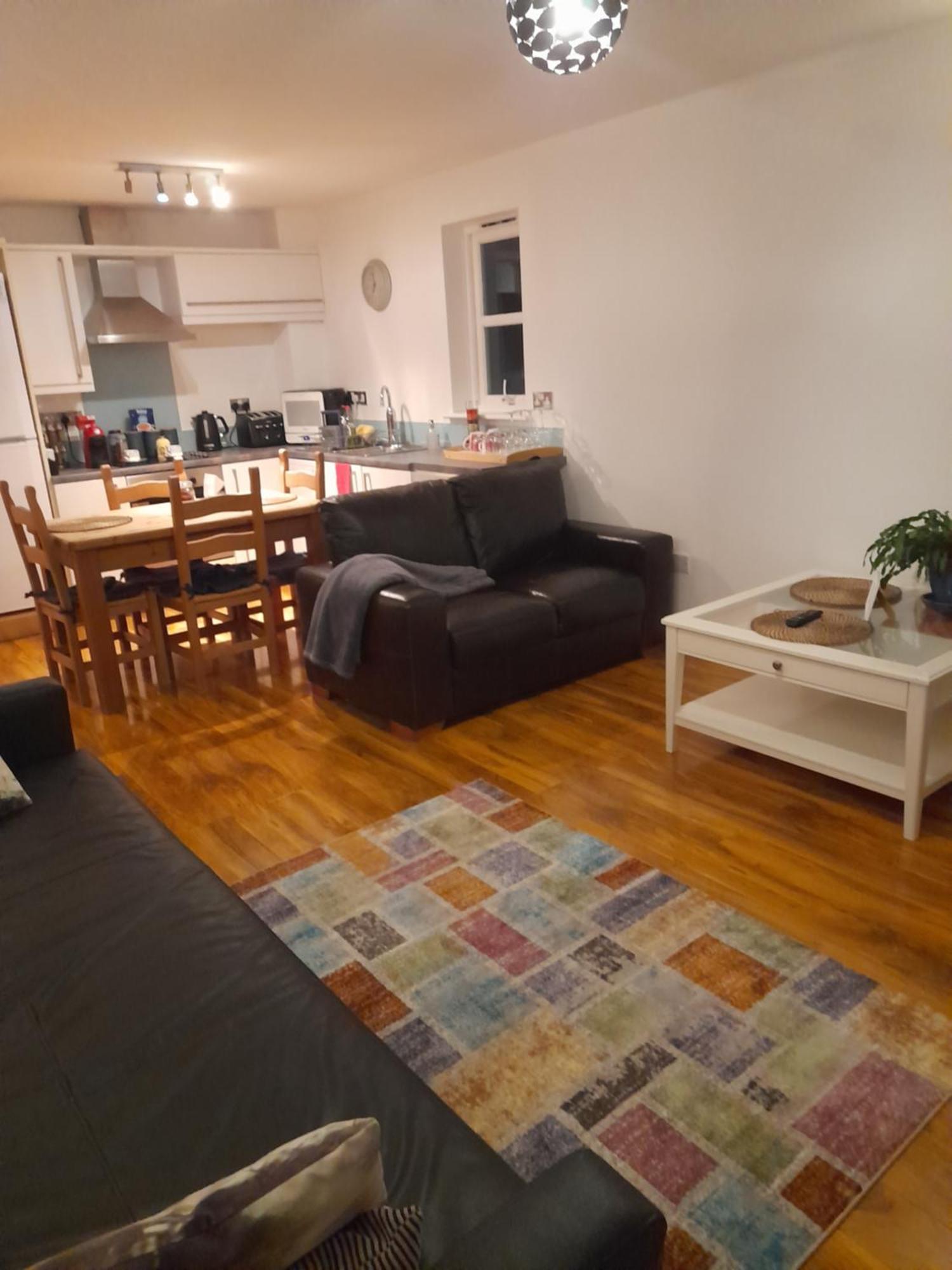 Glastonbury Town Center-Entire Apartment 외부 사진