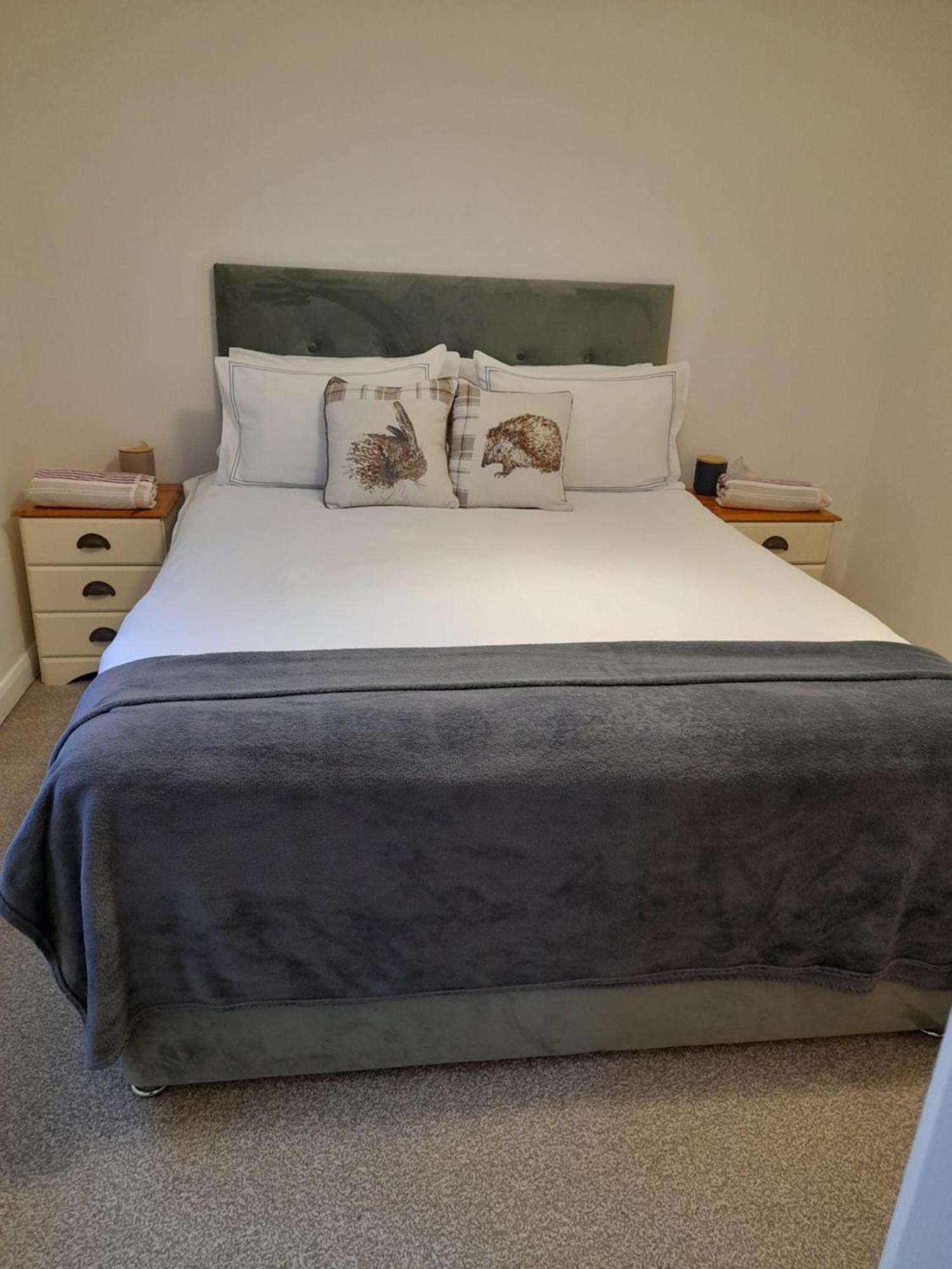 Glastonbury Town Center-Entire Apartment 외부 사진